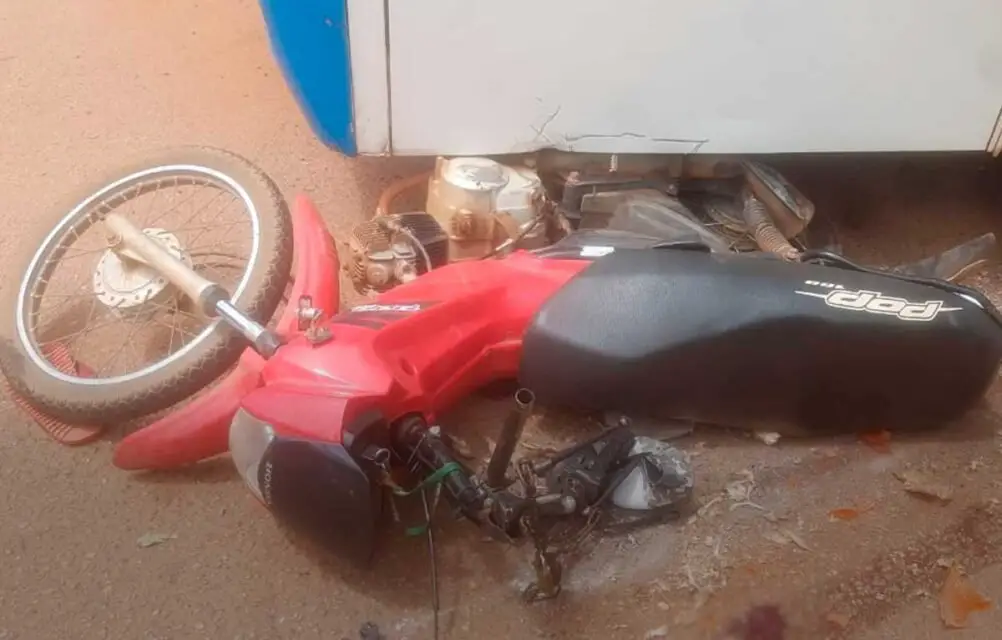Motocicleta-arrastado-por-ônibus-em-Palmas-2