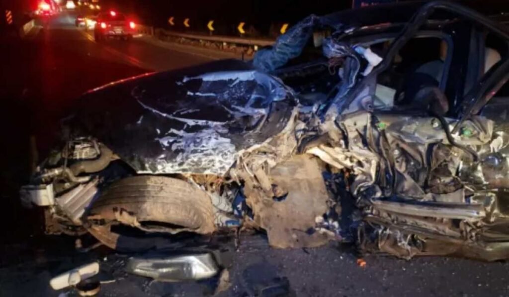 Médico e pastor morrem após carros das vítimas baterem de frente em rodovia