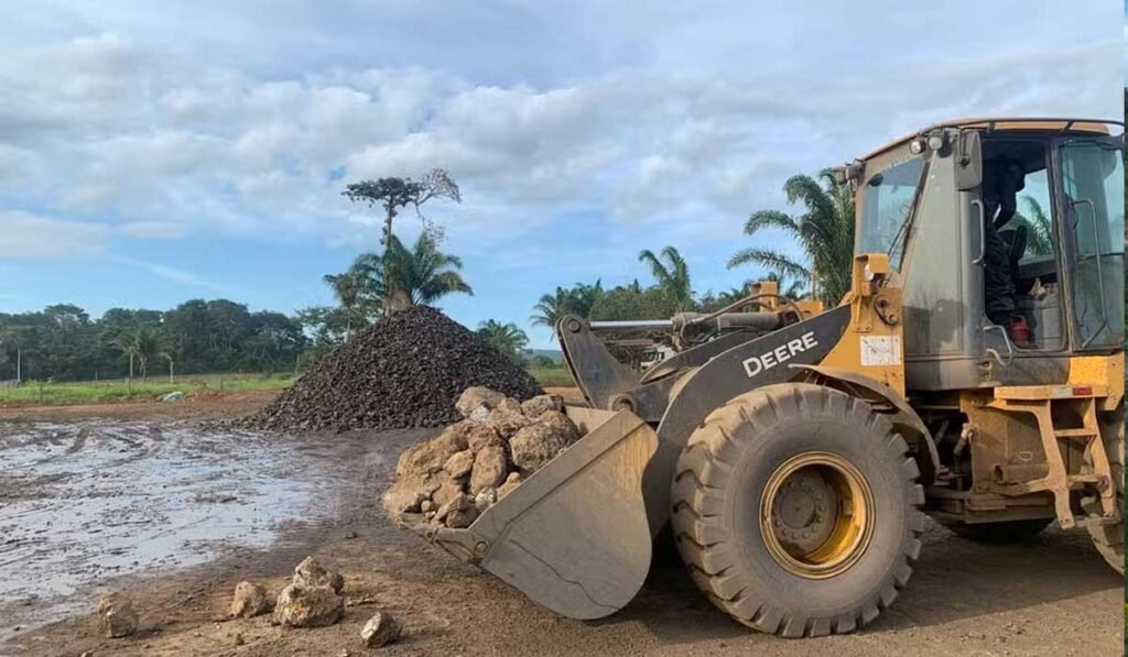 PF desativa mina clandestina de manganês e apreende R$ 6 milhões em maquinários