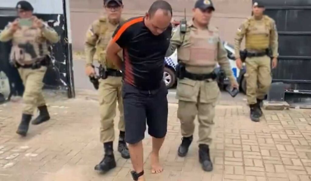 Homem é preso após fingir estar armado para assaltar caixa de açaiteria no norte do Tocantins