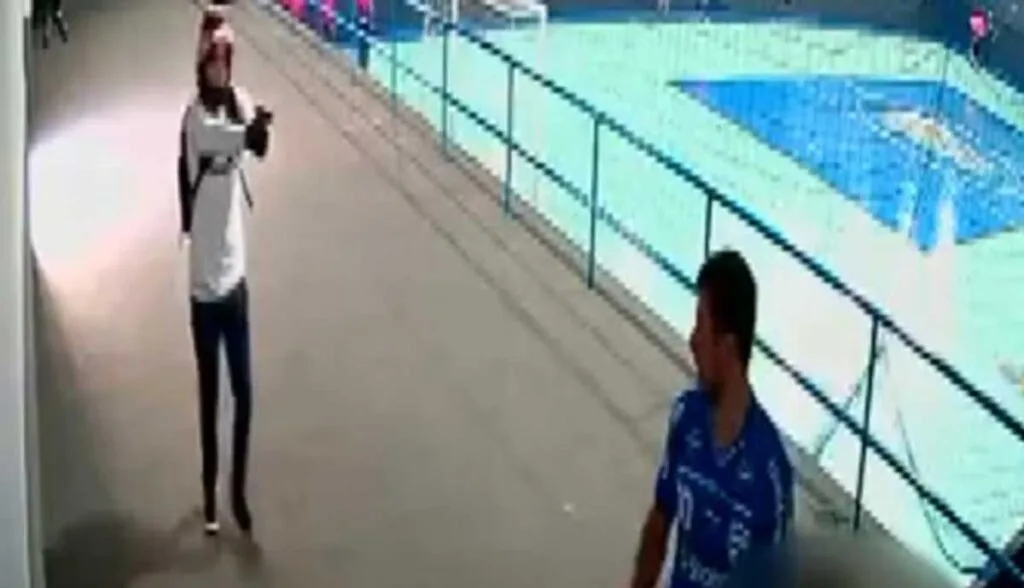 Professor é assassinado com 15 tiros enquanto dava aula para idosos