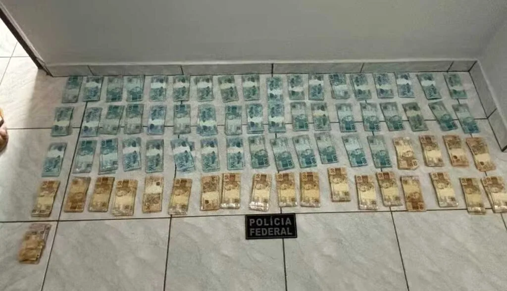 Deputado Gustavo Gayer é alvo de operação da PF em investigação por desvio de cota parlamentar