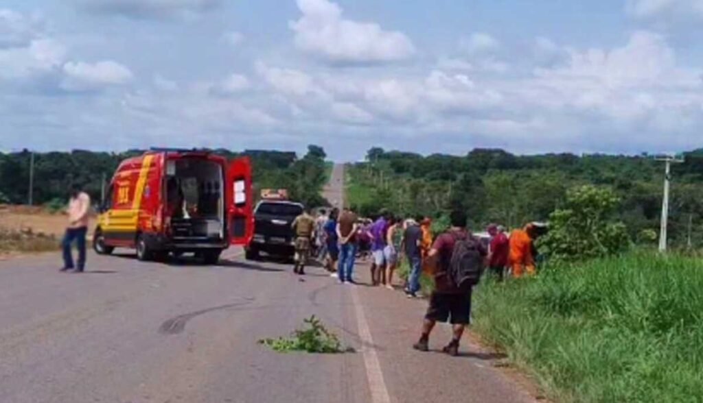 Irmãs morrem após colisão entre caminhonete e carro na TO-222